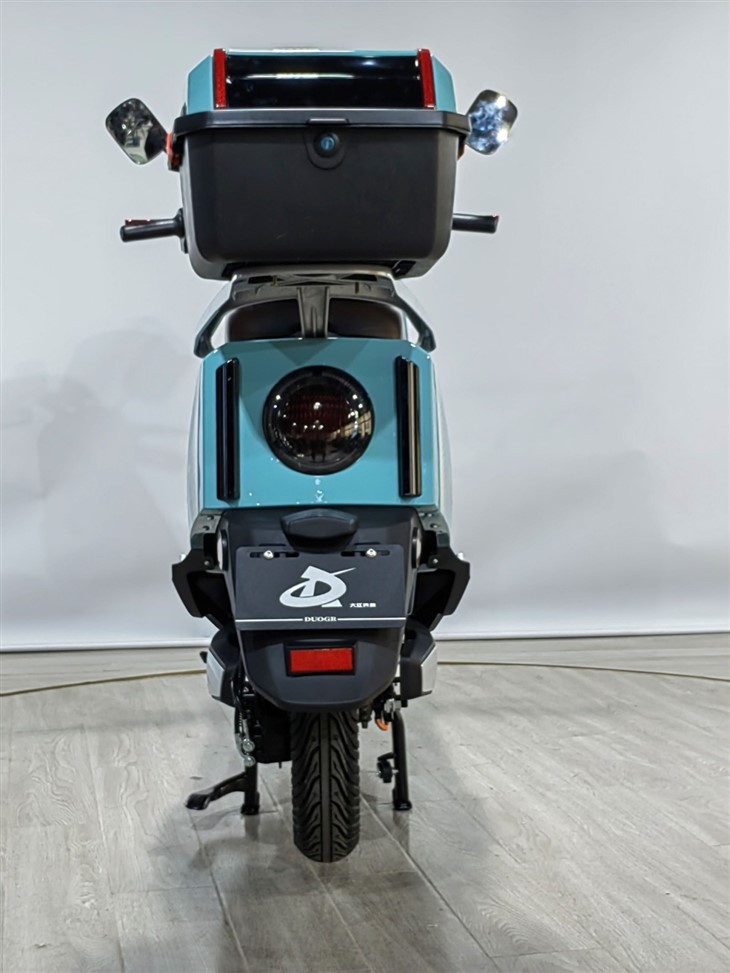 Retro Style Electric Motorcycle